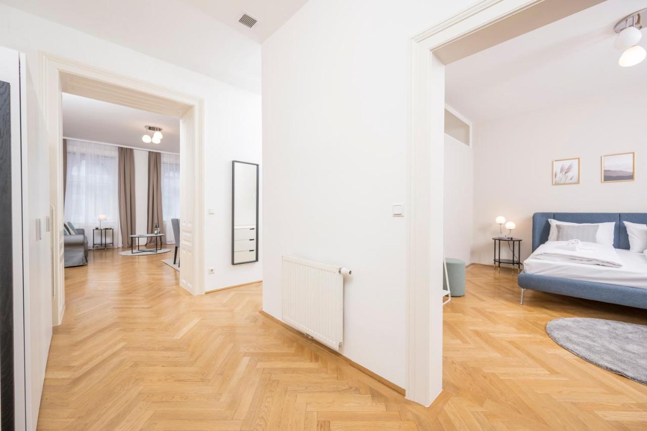 Luxury Suites Liechtenstein Vienna Luaran gambar