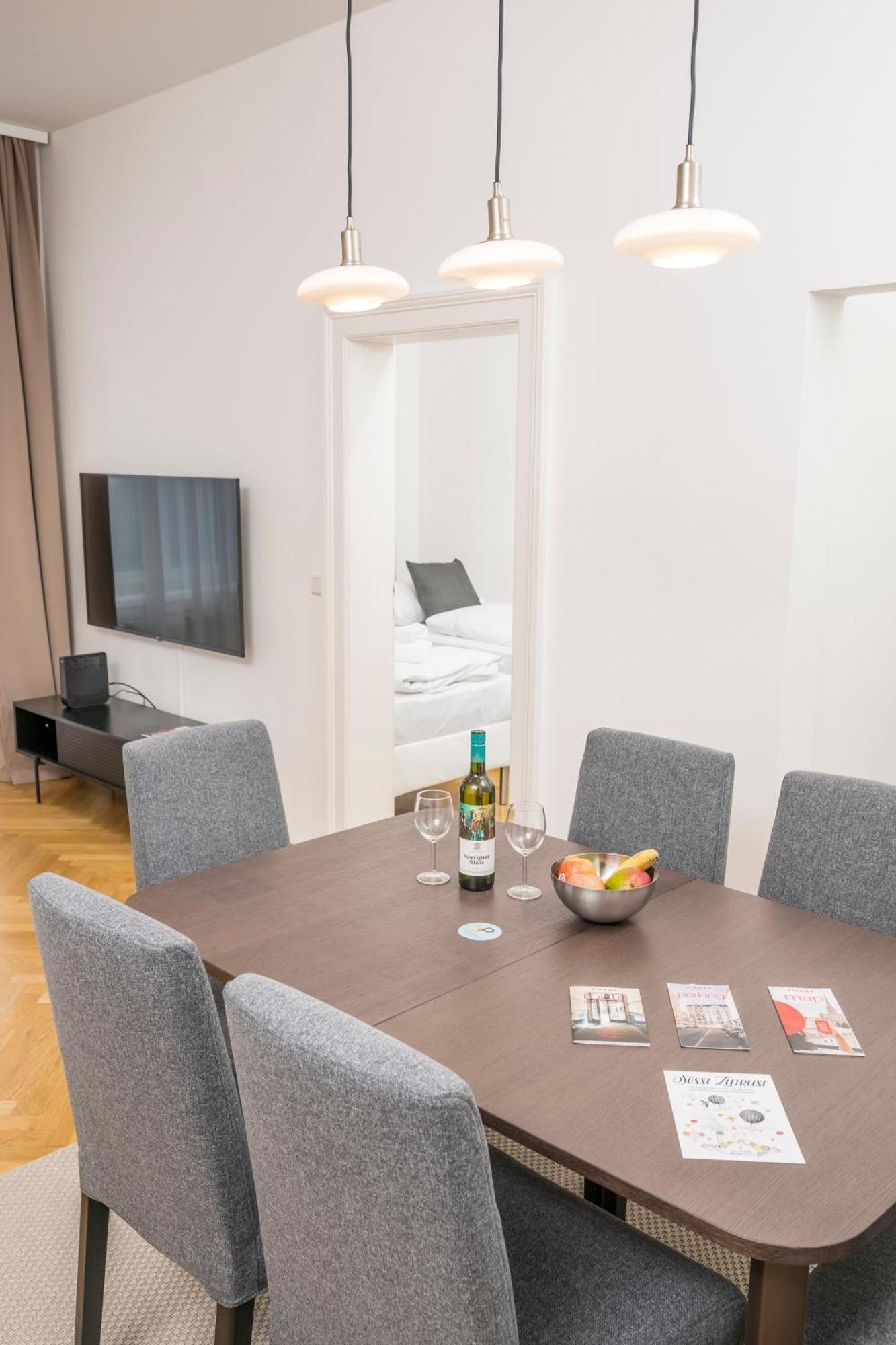 Luxury Suites Liechtenstein Vienna Luaran gambar