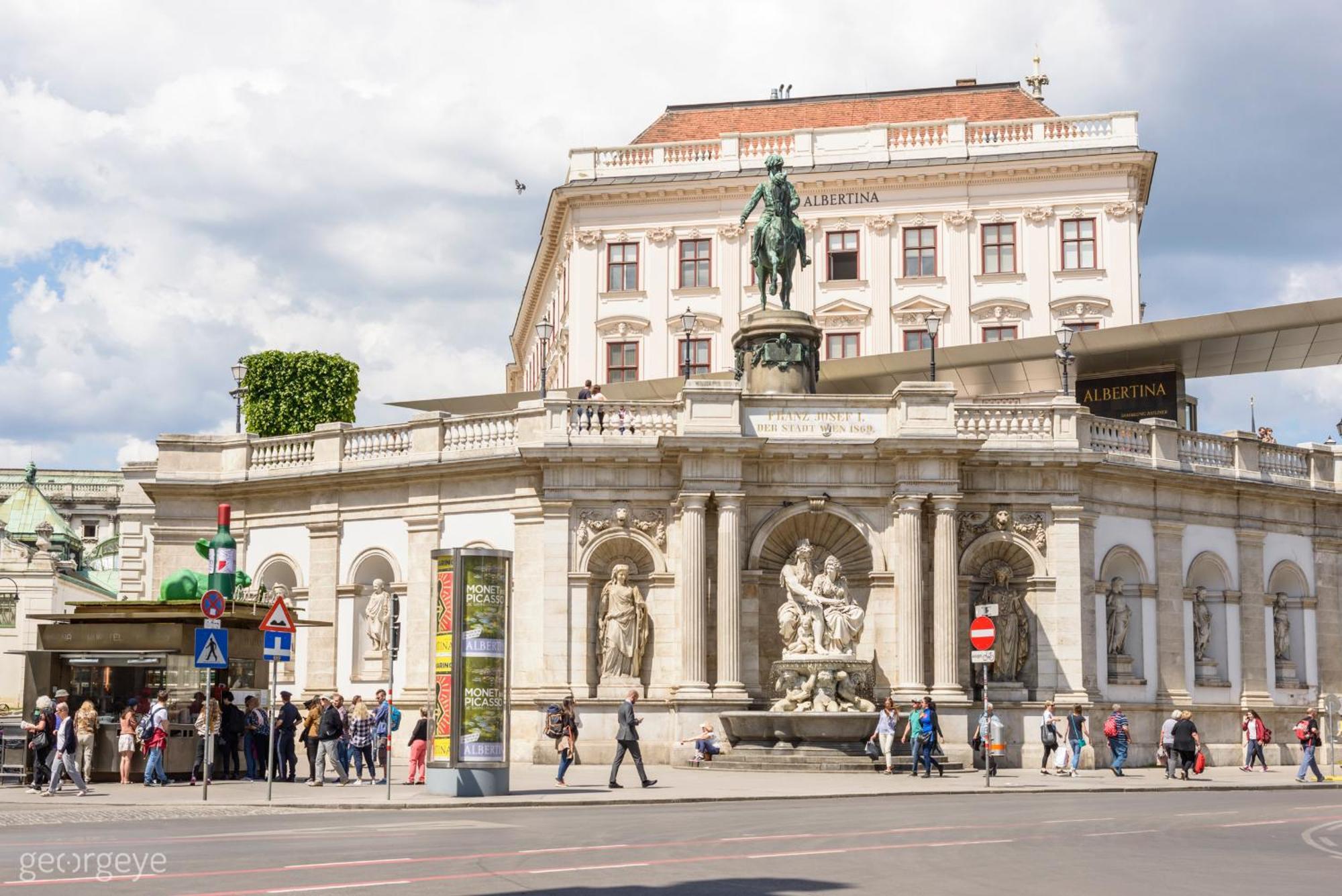 Luxury Suites Liechtenstein Vienna Luaran gambar